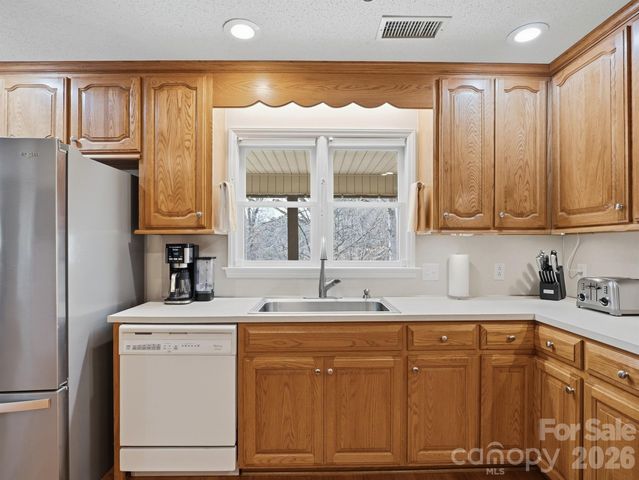 544 Hicks Creek Road, Troutman, NC 28166