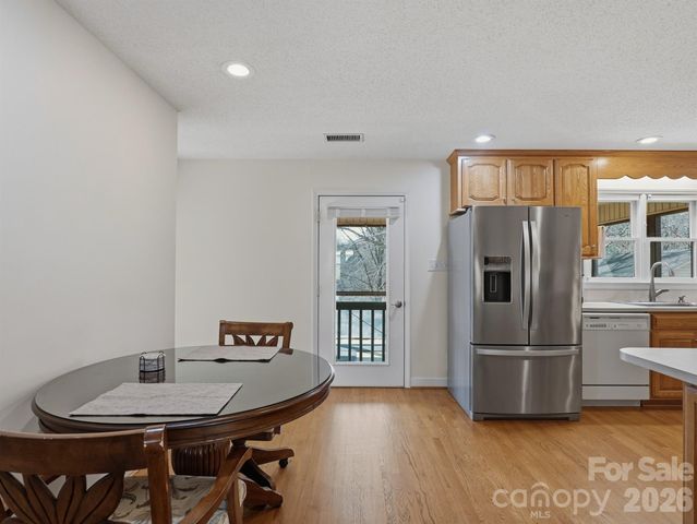 544 Hicks Creek Road, Troutman, NC 28166