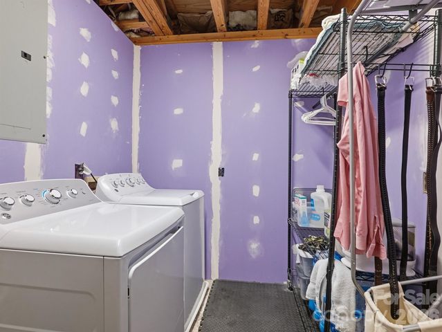 544 Hicks Creek Road, Troutman, NC 28166