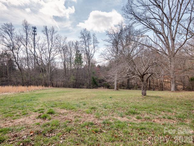 544 Hicks Creek Road, Troutman, NC 28166