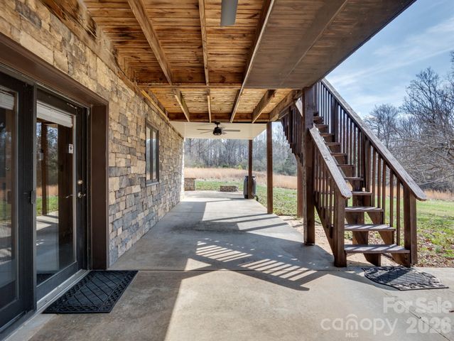 544 Hicks Creek Road, Troutman, NC 28166