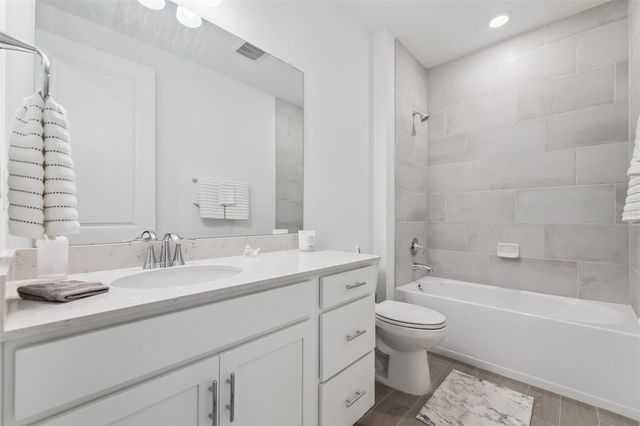 2110 RAGLAN CIRCLE, Ormond Beach, FL 32174