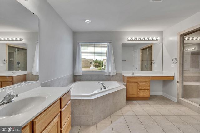 24340 BROAD CREEK DR, Hollywood, MD 20636
