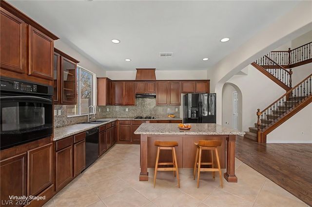 728 Blue Crystal Creek Road, Henderson, NV 89002