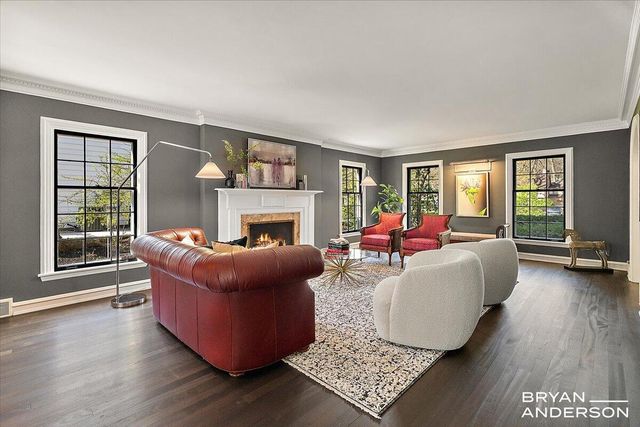 904 Plymouth Avenue SE, Grand Rapids, MI 49506