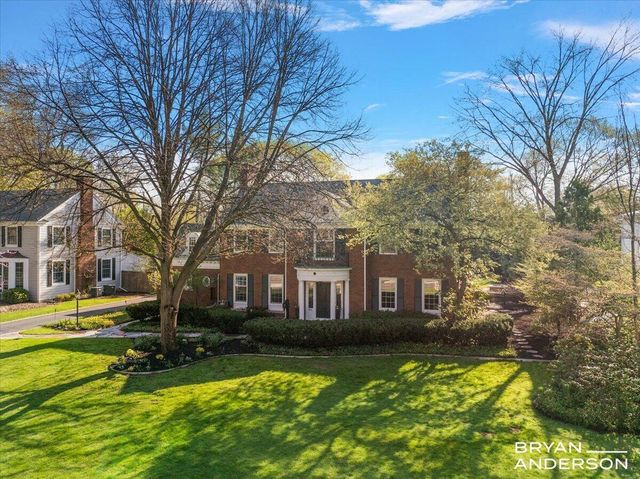 904 Plymouth Avenue SE, Grand Rapids, MI 49506