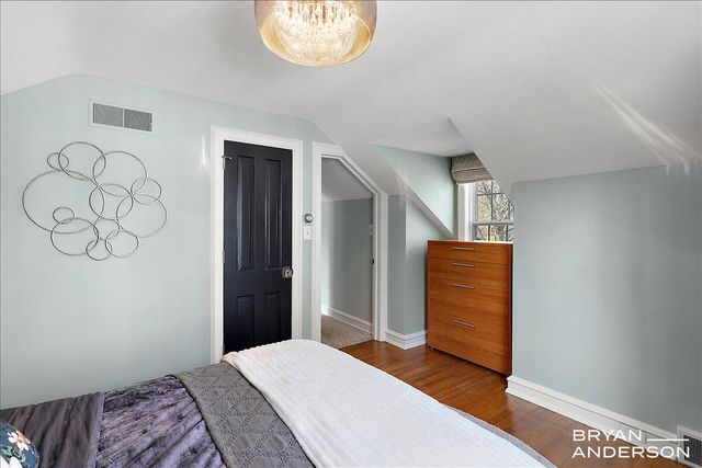 904 Plymouth Avenue SE, Grand Rapids, MI 49506