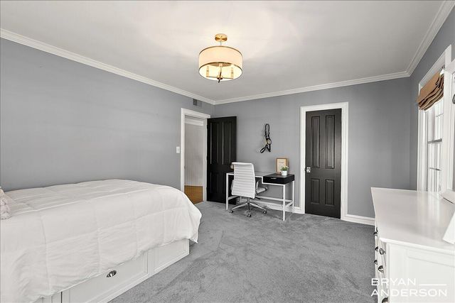 904 Plymouth Avenue SE, Grand Rapids, MI 49506