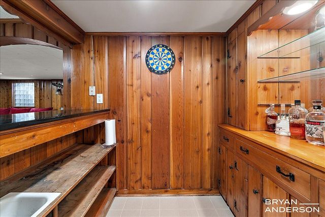 904 Plymouth Avenue SE, Grand Rapids, MI 49506