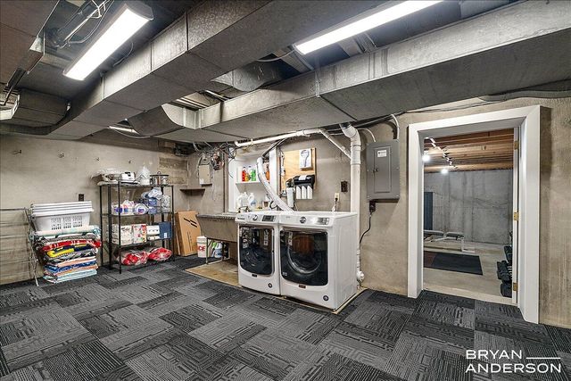 904 Plymouth Avenue SE, Grand Rapids, MI 49506