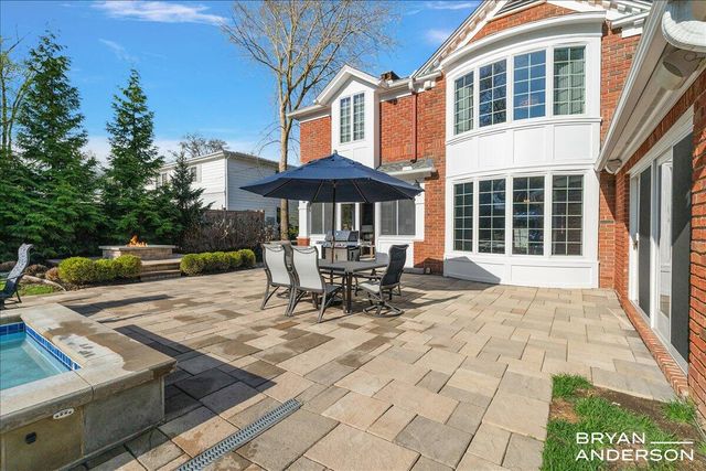 904 Plymouth Avenue SE, Grand Rapids, MI 49506