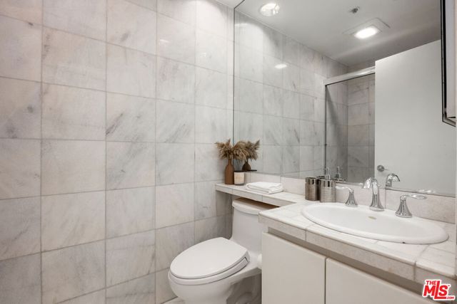 1430 S Bentley Avenue 402, Los Angeles, CA 90025