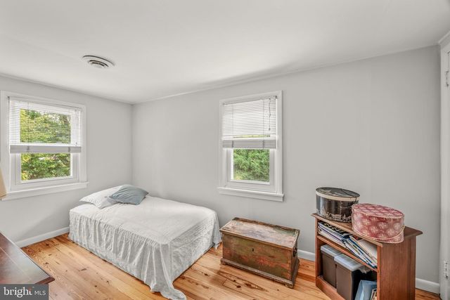 2 TIMBER LN, Harpers Ferry, WV 25425
