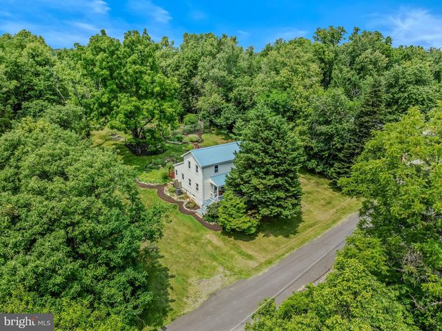 2 TIMBER LN, Harpers Ferry, WV 25425