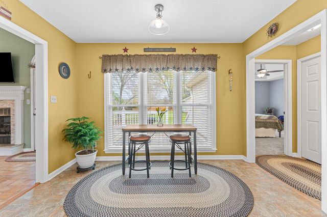 457 Cresthaven Drive, Boiling Springs, SC 29316
