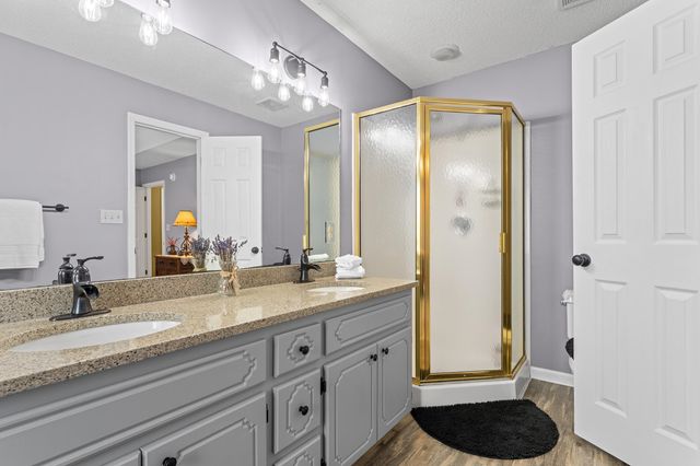 457 Cresthaven Drive, Boiling Springs, SC 29316