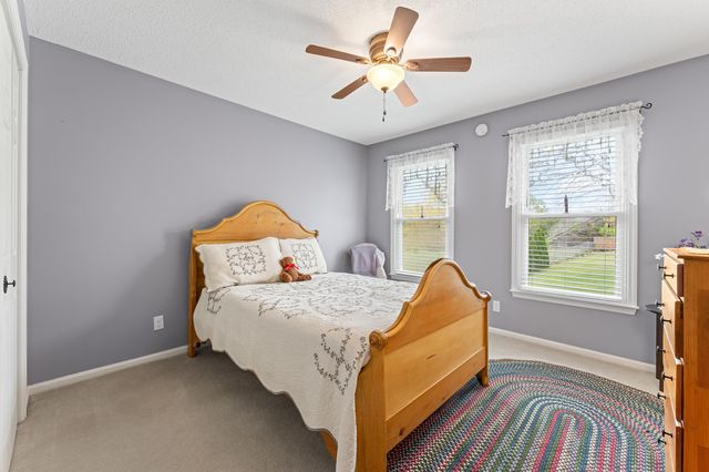 457 Cresthaven Drive, Boiling Springs, SC 29316