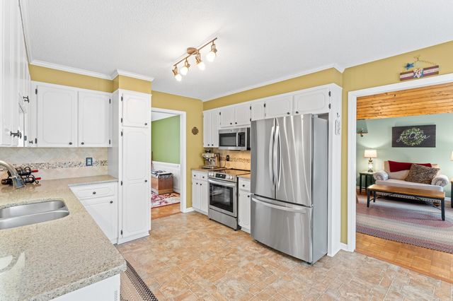 457 Cresthaven Drive, Boiling Springs, SC 29316
