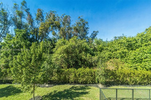 4303 Hammock Grove Dr, Lake Worth, FL 33467