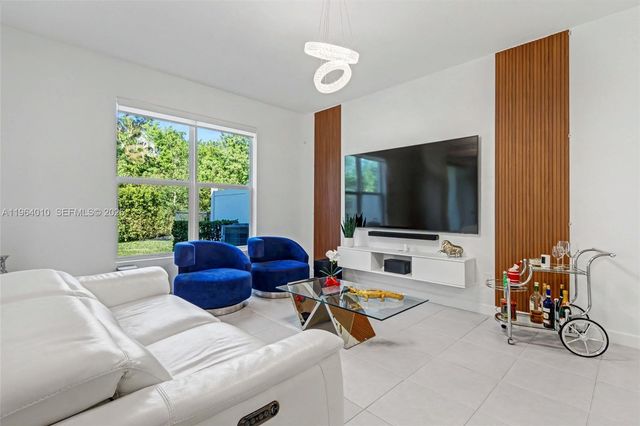 4303 Hammock Grove Dr, Lake Worth, FL 33467