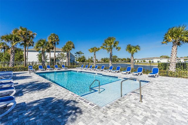 4303 Hammock Grove Dr, Lake Worth, FL 33467