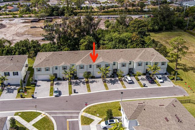 4303 Hammock Grove Dr, Lake Worth, FL 33467