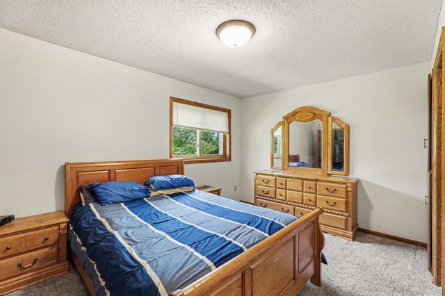 14372 Jonquil Street NW, Andover, MN 55304