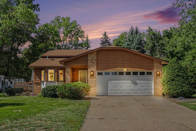 14372 Jonquil Street NW, Andover, MN 55304