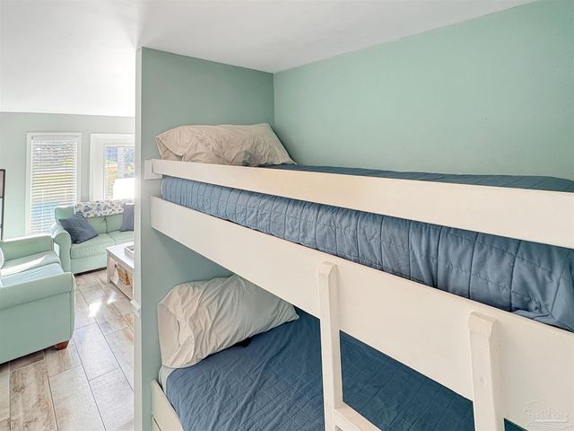 13500 Sandy Key Dr 104W, Pensacola, FL 32507