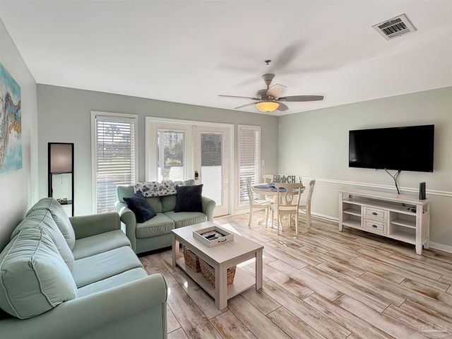 13500 Sandy Key Dr 104W, Pensacola, FL 32507