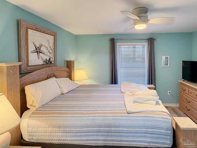 13500 Sandy Key Dr 104W, Pensacola, FL 32507