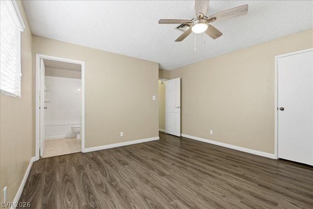 5260 North Lakewood Court, Las Vegas, NV 89120