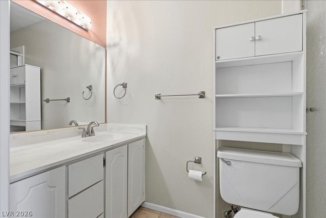 5260 North Lakewood Court, Las Vegas, NV 89120