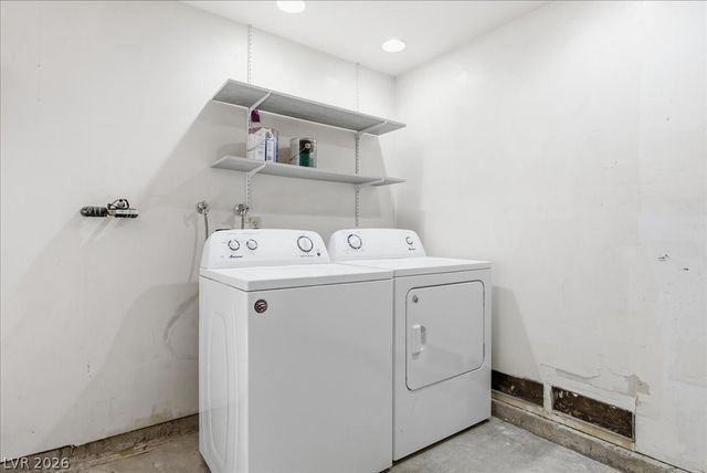 5260 North Lakewood Court, Las Vegas, NV 89120