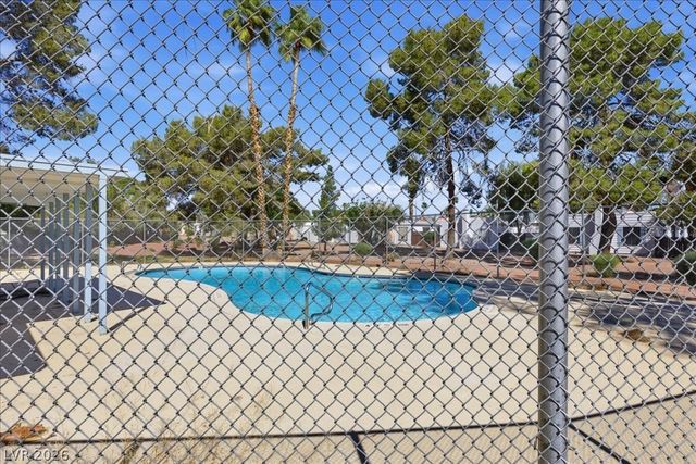 5260 North Lakewood Court, Las Vegas, NV 89120