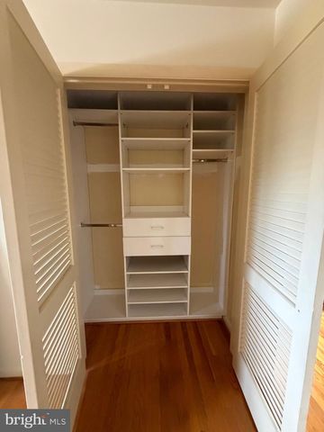 5800 PLAINVIEW RD, Bethesda, MD 20817
