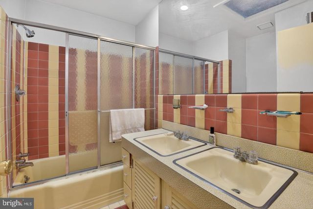 5800 PLAINVIEW RD, Bethesda, MD 20817