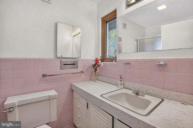 5800 PLAINVIEW RD, Bethesda, MD 20817