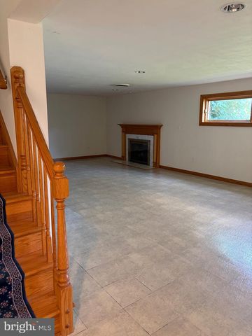 5800 PLAINVIEW RD, Bethesda, MD 20817