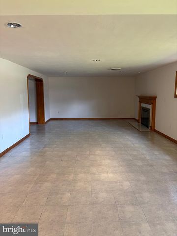 5800 PLAINVIEW RD, Bethesda, MD 20817