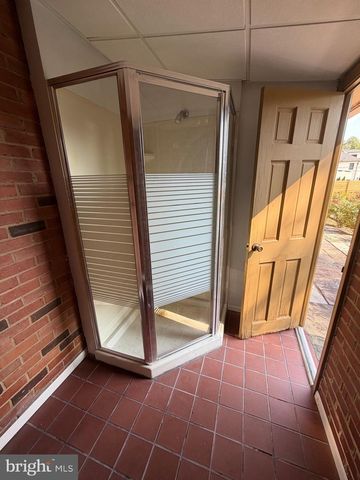 5800 PLAINVIEW RD, Bethesda, MD 20817