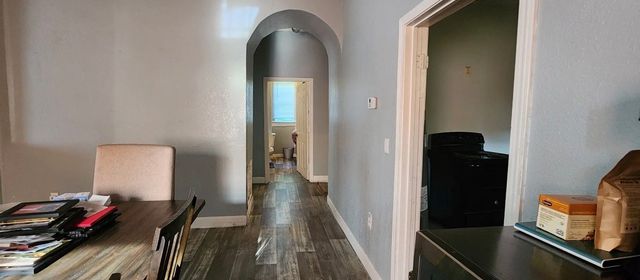 1320 Elmwood Avenue, Fort Worth, TX 76104