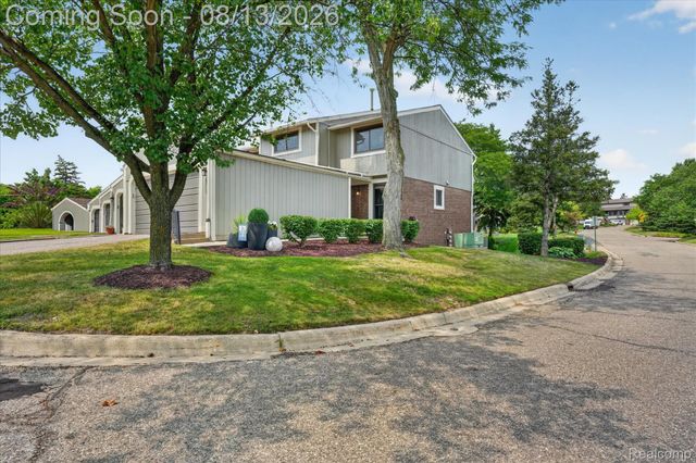 1060 Bristol Court, Northville, MI 48167