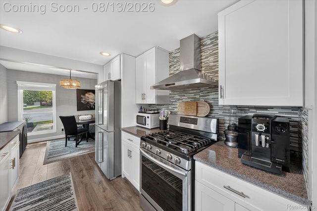 1060 Bristol Court, Northville, MI 48167