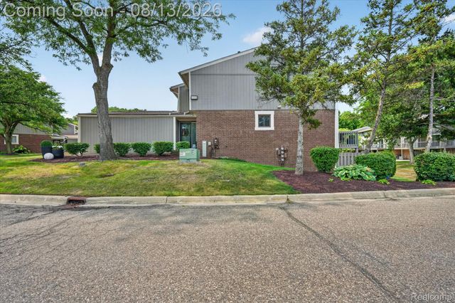 1060 Bristol Court, Northville, MI 48167