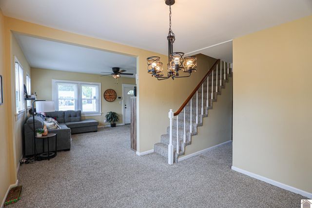 3039 Old Mayfield Rd, Paducah, KY 42003