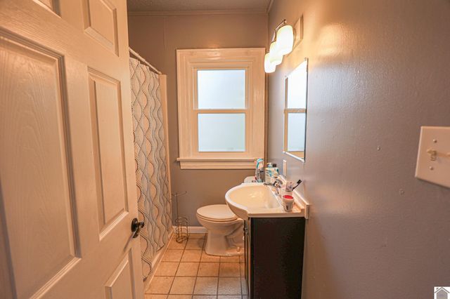 3039 Old Mayfield Rd, Paducah, KY 42003