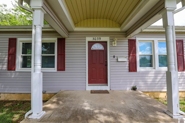 3039 Old Mayfield Rd, Paducah, KY 42003