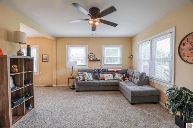 3039 Old Mayfield Rd, Paducah, KY 42003