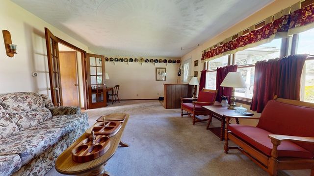 2202 Lakewood Dr, Mansfield, OH 44905